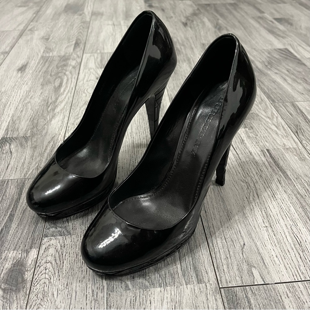 Burberry Black Patent Leather Platform Pumps - Picture 3 of 9